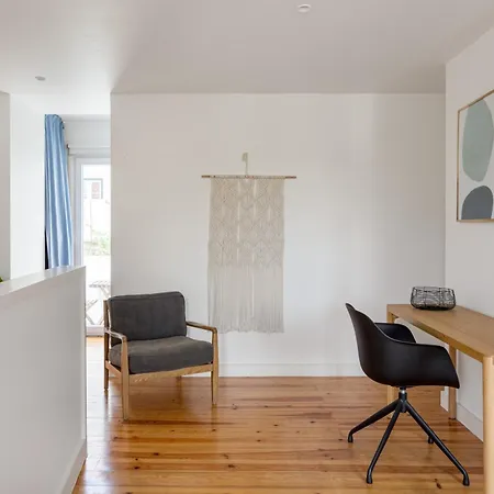 Joivy Riverside Bohemian Maisonette * Lisbon