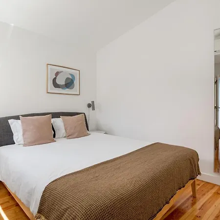 Guestready - Riverside Bohemian Maisonette Lägenhet Lisboa