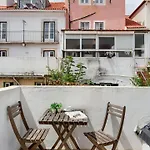 Apartman Guestready - Riverside Bohemian Maisonette